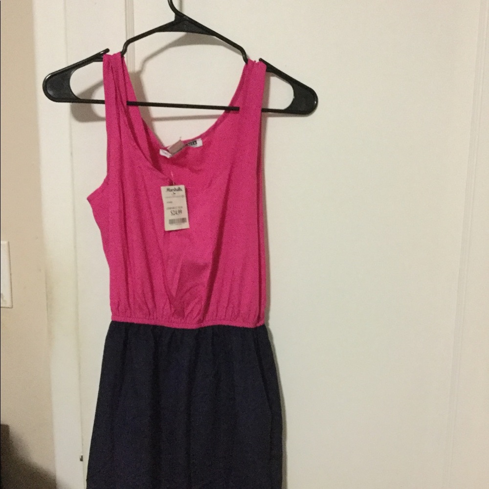 Dress - Picture 1 of 2